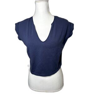 Free People Intimately Boxy Crop V neck Tee Size Medium NWOT 95% Cotton